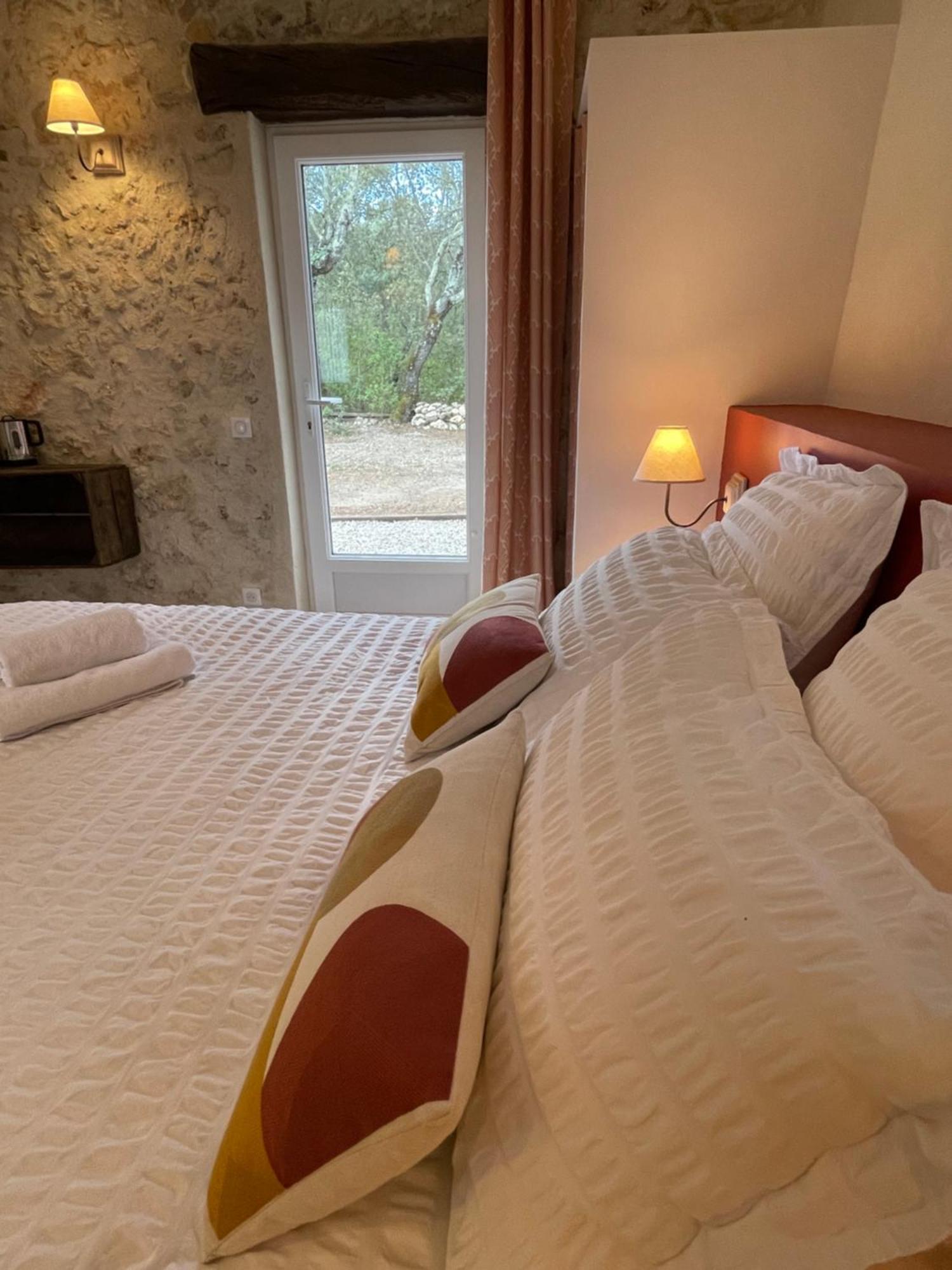La Parenthese Du Var - Chambre D'Hotes Petits Dejeuners Inclus Et Terrasse Ombragee Saint-Antonin-du-Var Экстерьер фото